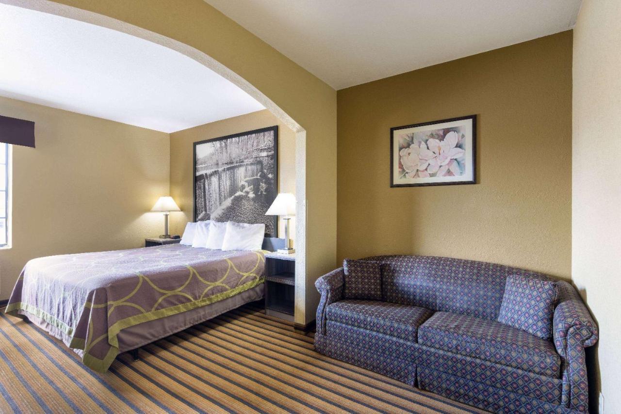 Super 8 By Wyndham Nixa/Springfield Area Hotel Екстериор снимка