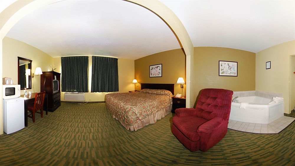 Super 8 By Wyndham Nixa/Springfield Area Hotel Екстериор снимка