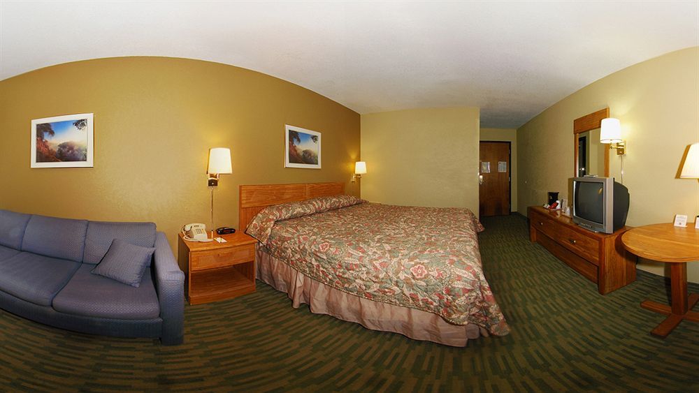 Super 8 By Wyndham Nixa/Springfield Area Hotel Екстериор снимка